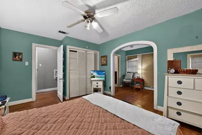 4830 Houston Drive, Galveston, TX 77551 - Photo 19