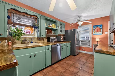 4830 Houston Drive, Galveston, TX 77551 - Photo 9