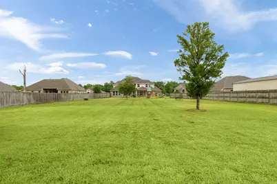 15311 Icet Creek Avenue, Mont Belvieu, TX 77523 - Photo 35