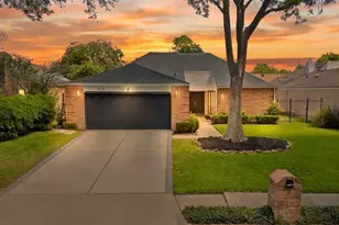 14118 Sandfield Dr, Houston, TX 77077 - Photo 41