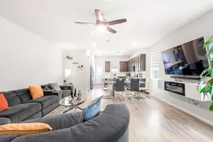 5006 W Sunway Dr, Katy, TX 77493 - Photo 9