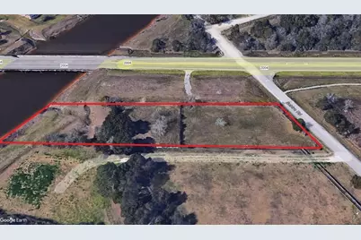 9015 Schiro Rd, Hitchcock, TX 77563 - Photo 1