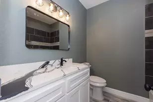 218 Brown St, West Columbia, TX 77486 - Photo 21