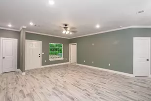 218 Brown St, West Columbia, TX 77486 - Photo 9