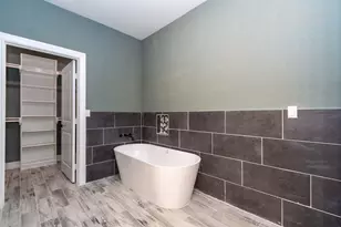 218 Brown St, West Columbia, TX 77486 - Photo 13