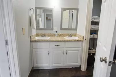 1962 Avenue H, Crystal Beach, TX 77650 - Photo 23