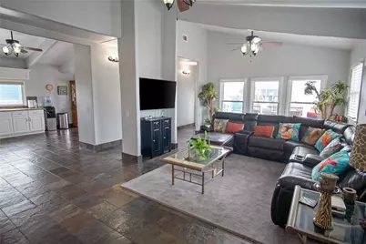 1962 Avenue H, Crystal Beach, TX 77650 - Photo 39