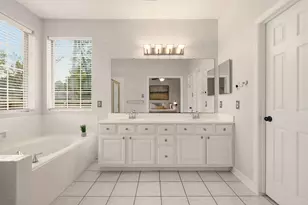 60 W Twinberry Pl, The Woodlands, TX 77381 - Photo 13