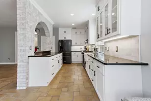 60 W Twinberry Pl, The Woodlands, TX 77381 - Photo 13