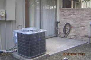 7064 Greenway Chase St, Houston, TX 77072 - Photo 3