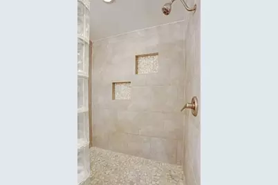 10142 Eddystone Drive, Houston, TX 77043 - Photo 17