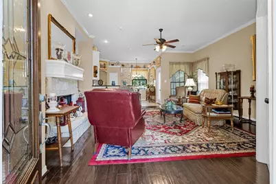 104 Harbour Town Circle, Conroe, TX 77356 - Photo 5