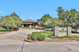 104 Harbour Town Cir, Conroe, TX 77356 - Photo 37