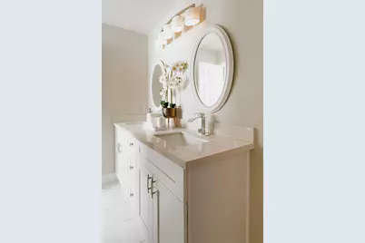 3314 Kleinmann Avenue, Galveston, TX 77551 - Photo 9