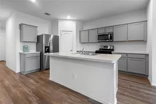 24737 Mountain Tree Dr, Magnolia, TX 77355 - Photo 3