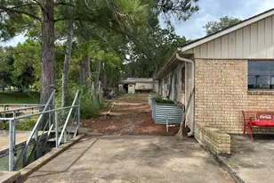 46 Point Loop, Huntsville, TX 77320 - Photo 21