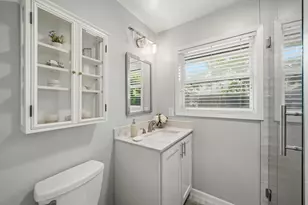 4614 Hummingbird St, Houston, TX 77035 - Photo 31
