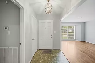 4614 Hummingbird St, Houston, TX 77035 - Photo 7