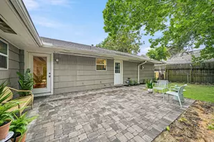4614 Hummingbird St, Houston, TX 77035 - Photo 39