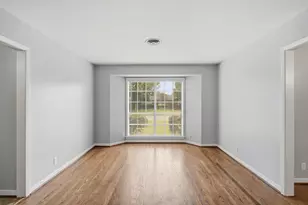 4614 Hummingbird St, Houston, TX 77035 - Photo 9