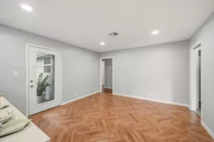 4614 Hummingbird St, Houston, TX 77035 - Photo 21