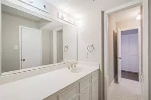 2 River Creek Way, Sugar Land, TX 77478 - Photo 17