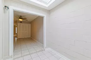 2 River Creek Way, Sugar Land, TX 77478 - Photo 9
