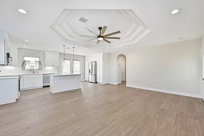 2118 103rd Street, Galveston, TX 77554 - Photo 9