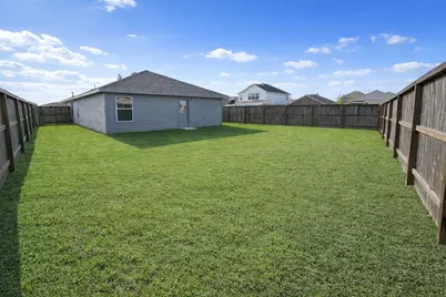 9018 Burnet Bay Court, Baytown, TX 77521 - Photo 21