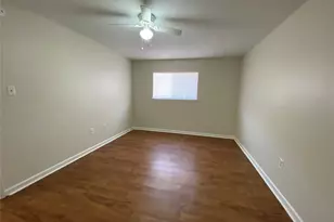 130 Oyster Creek Dr, Lake Jackson, TX 77566 - Photo 11