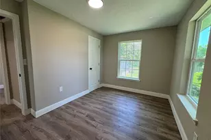 9006 Elm St, Hitchcock, TX 77563 - Photo 9