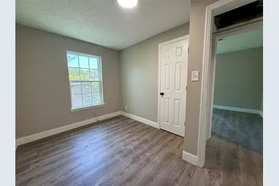 9006 Elm Street, Hitchcock, TX 77563 - Photo 7