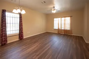 6010 Lyndhurst Dr, Houston, TX 77033 - Photo 5