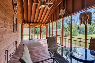 18085 Lake Dr E, Willis, TX 77378 - Photo 21