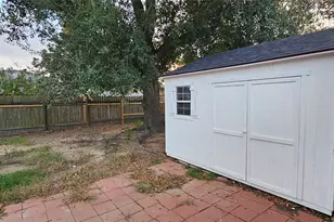 19327 Cypress Bay Dr, Katy, TX 77449 - Photo 5