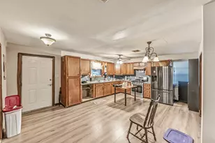 894 Winding Crk Dr, Trinity, TX 75862 - Photo 11