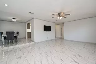 2203 Holly Knoll St, Houston, TX 77077 - Photo 9