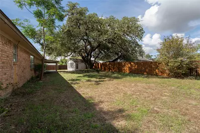 1070 Noth Franklin, La Grange, TX 78945 - Photo 19