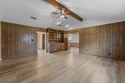 1070 Noth Franklin, La Grange, TX 78945 - Photo 9