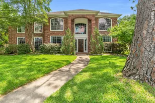 1022 Pinewood Ln, Seabrook, TX 77586 - Photo 1
