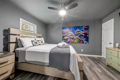 3218 Avenue Q 1/2, Galveston, TX 77550 - Photo 21