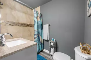 3218 Ave Q 1/2, Galveston, TX 77550 - Photo 19