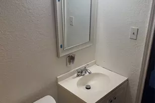 5727 Weaver Rd, Houston, TX 77016 - Photo 5