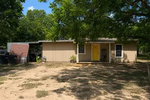 614 Coulter St, Rockdale, TX 76567 - Photo 5