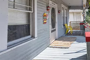 2724 Ave P 1/2, Galveston, TX 77550 - Photo 5