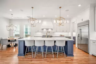 319 E 26th St, Houston, TX 77008 - Photo 5