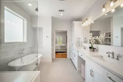 319 E 26th Street, Houston, TX 77008 - Photo 19