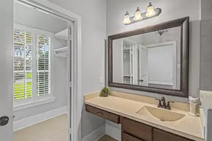 1317 Caywood Ln, Houston, TX 77055 - Photo 11