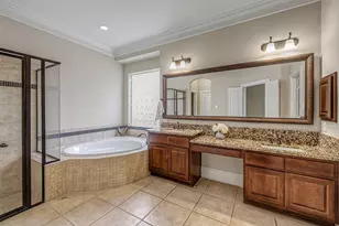 1317 Caywood Ln, Houston, TX 77055 - Photo 19