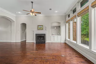 1317 Caywood Ln, Houston, TX 77055 - Photo 23